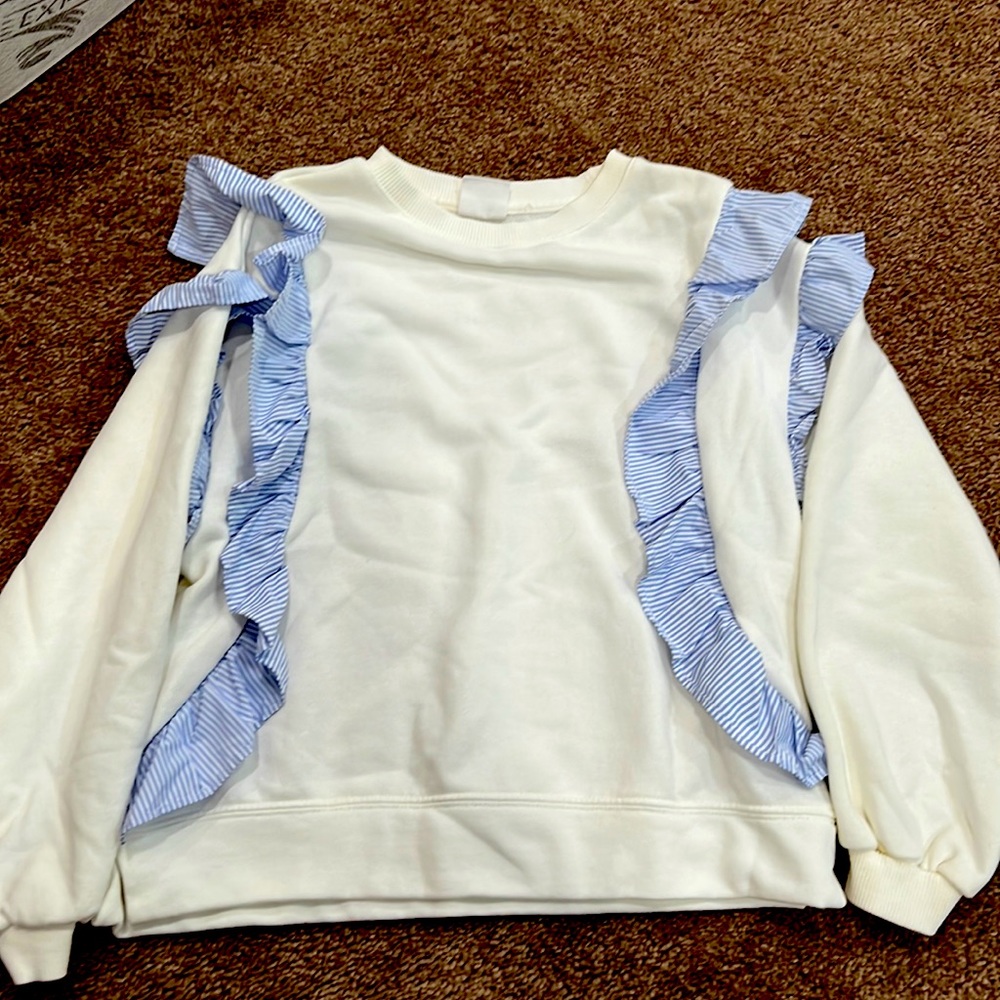 Zara kids sweater! In excellent condition size 9! Stylish